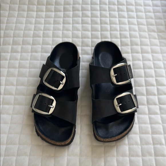 Birkenstock Shoes - Black Birkenstock leather sandals with silver buckle 37/7